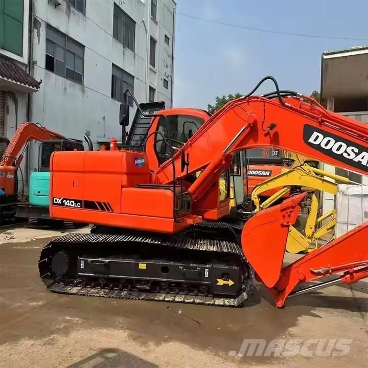 Doosan DX150 Гусеничные экскаваторы