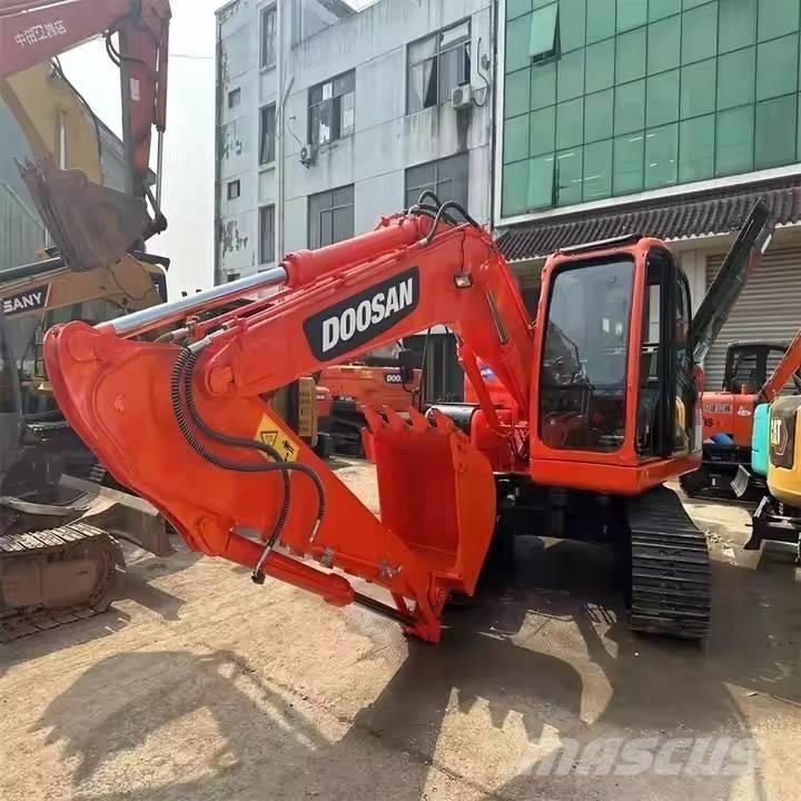 Doosan DX150 Гусеничные экскаваторы