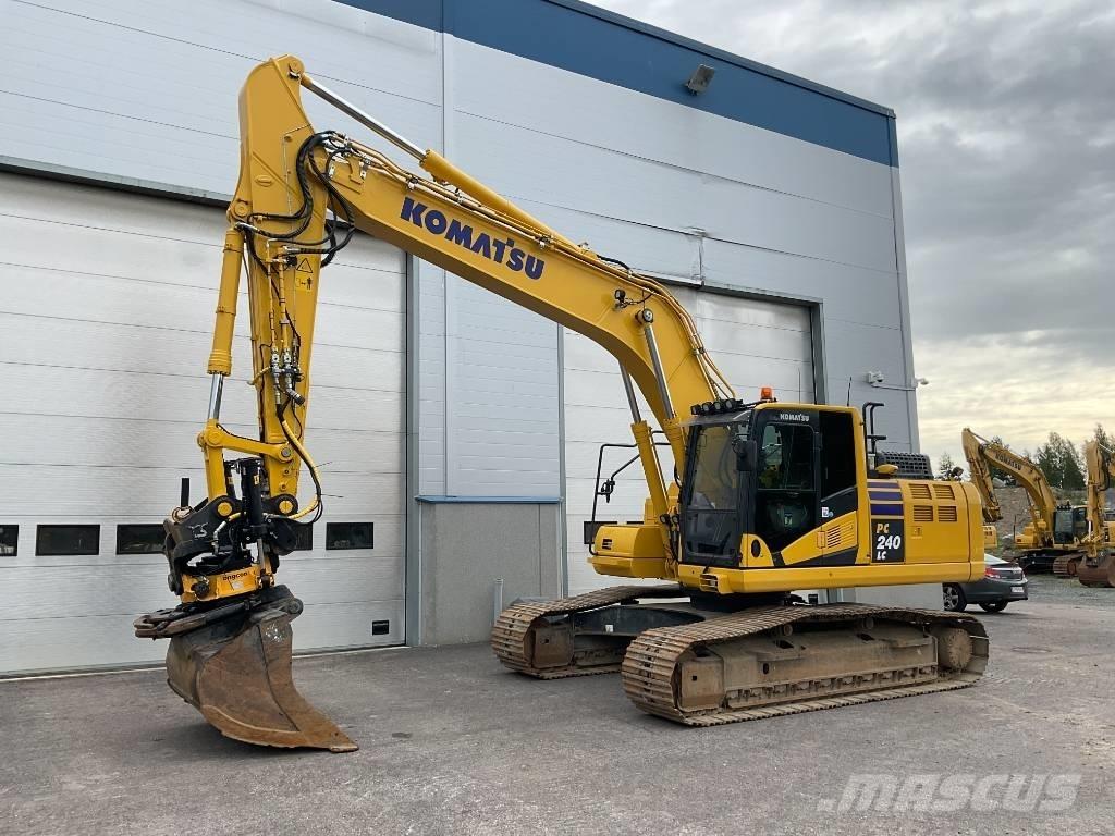 Komatsu PC240LC-11 Гусеничные экскаваторы