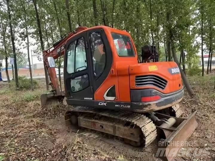 Doosan DX75 Гусеничные экскаваторы