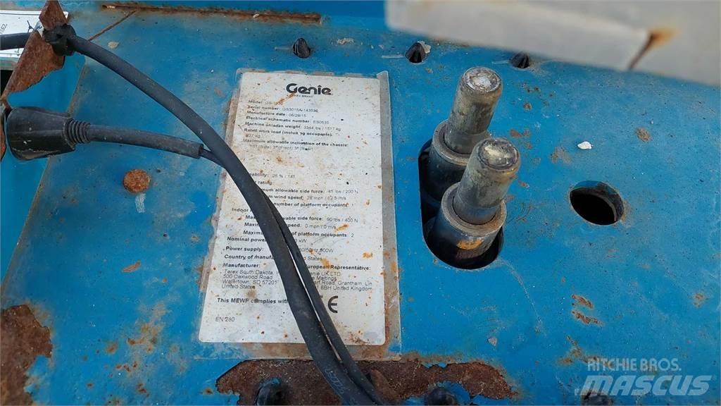 Genie GS1932 Ножничные подъемники