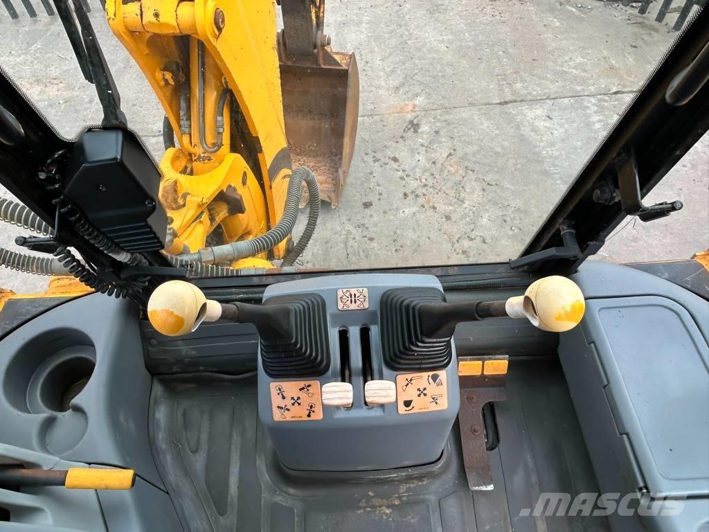 JCB 3 CX Экскаваторы-погрузчики