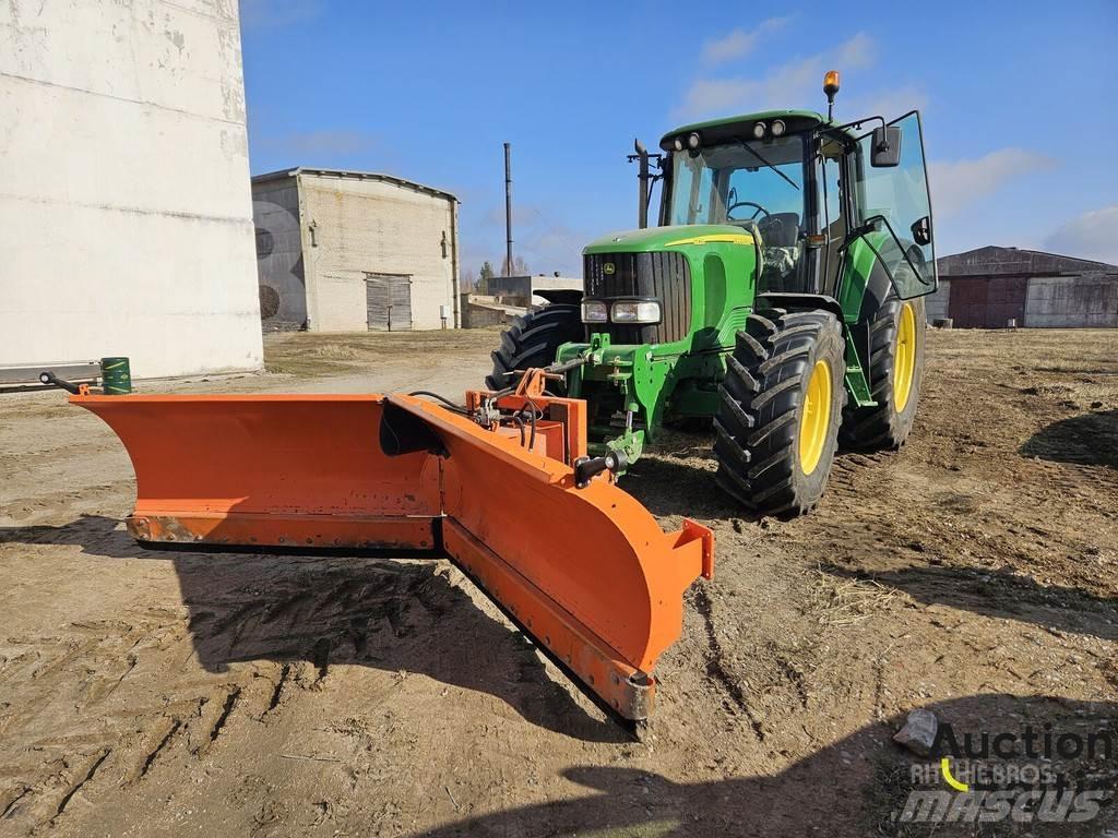 John Deere 6820 Трактора