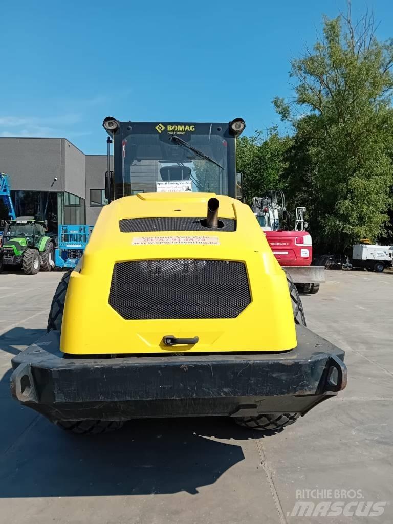 Bomag BW 213 D-5 Уплотнители грунта