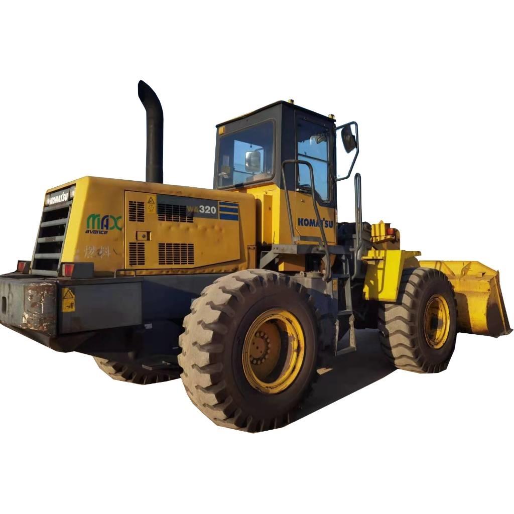 Komatsu WA 320-3 Фронтальные погрузчики