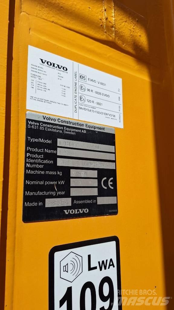 Volvo L 220 H Фронтальные погрузчики