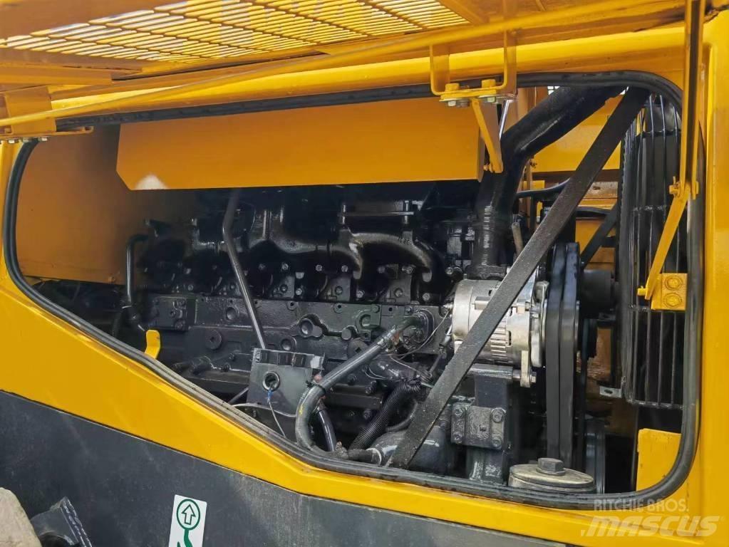 Komatsu WA 470-3 Фронтальные погрузчики