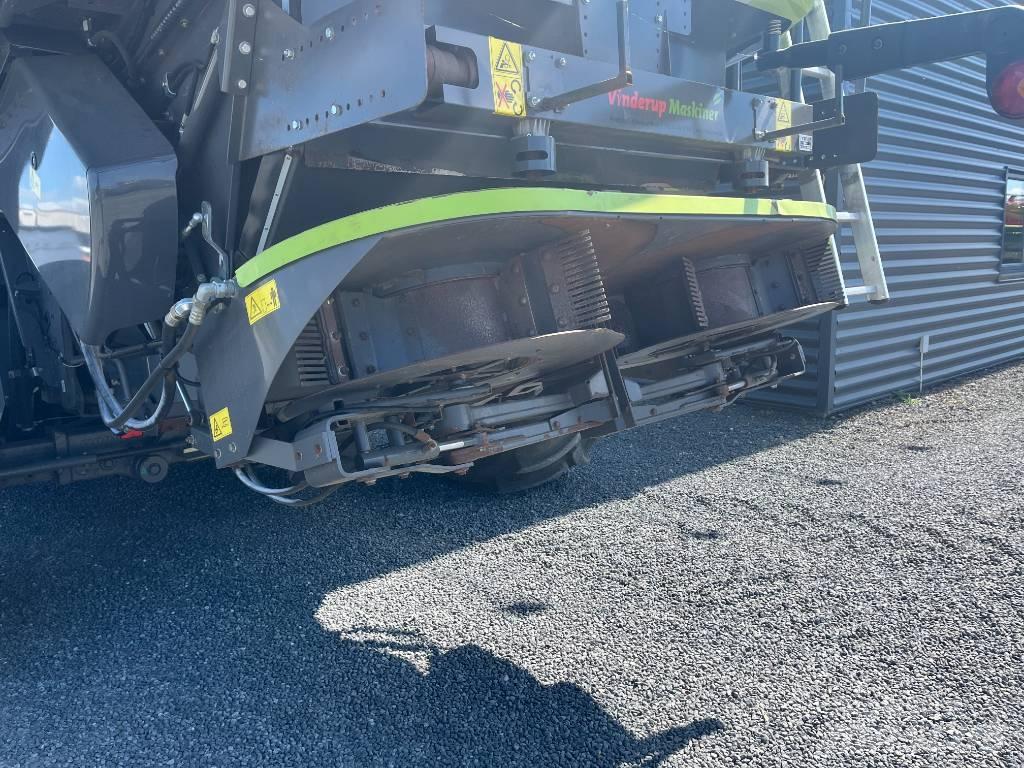 CLAAS Lexion 780 TT Зерноуборочные комбайны