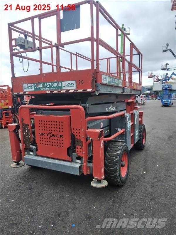 SkyJack SJ 8841 RT Ножничные подъемники