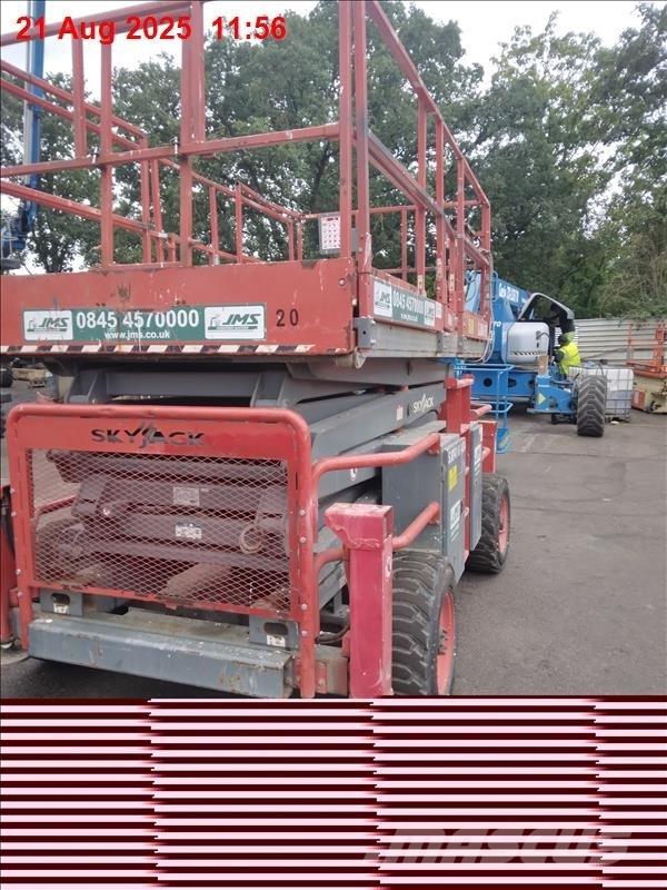 SkyJack SJ 8841 RT Ножничные подъемники