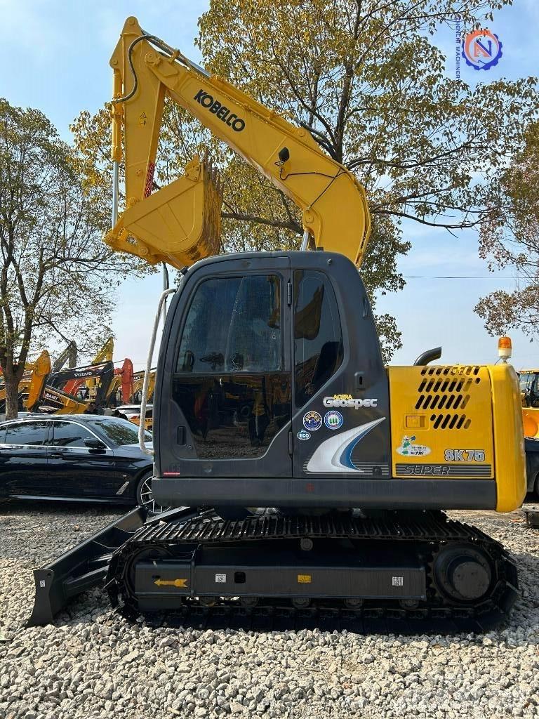 Kobelco SK 75 Гусеничные экскаваторы