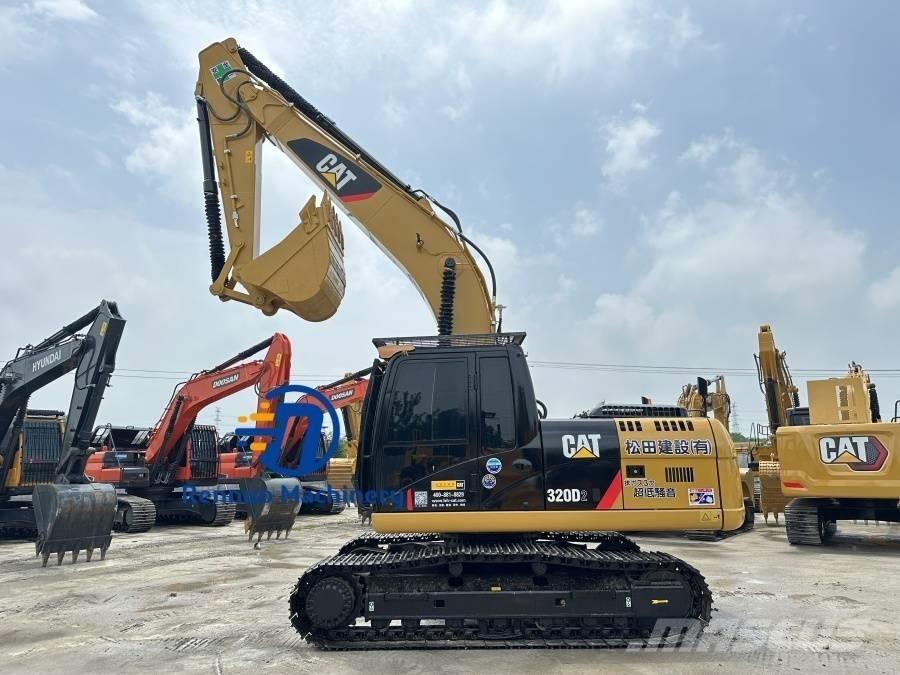 CAT 320 D2 Гусеничные экскаваторы