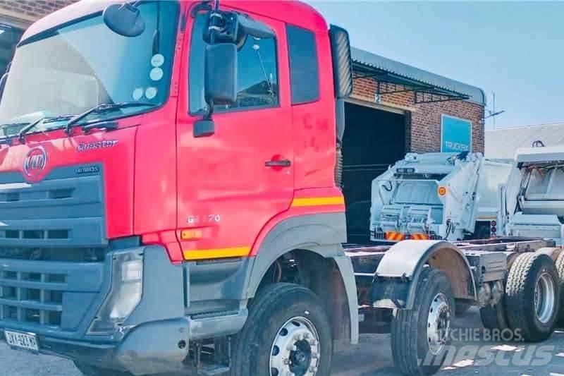 UD CGE 370 8x4 Специальные грузовики