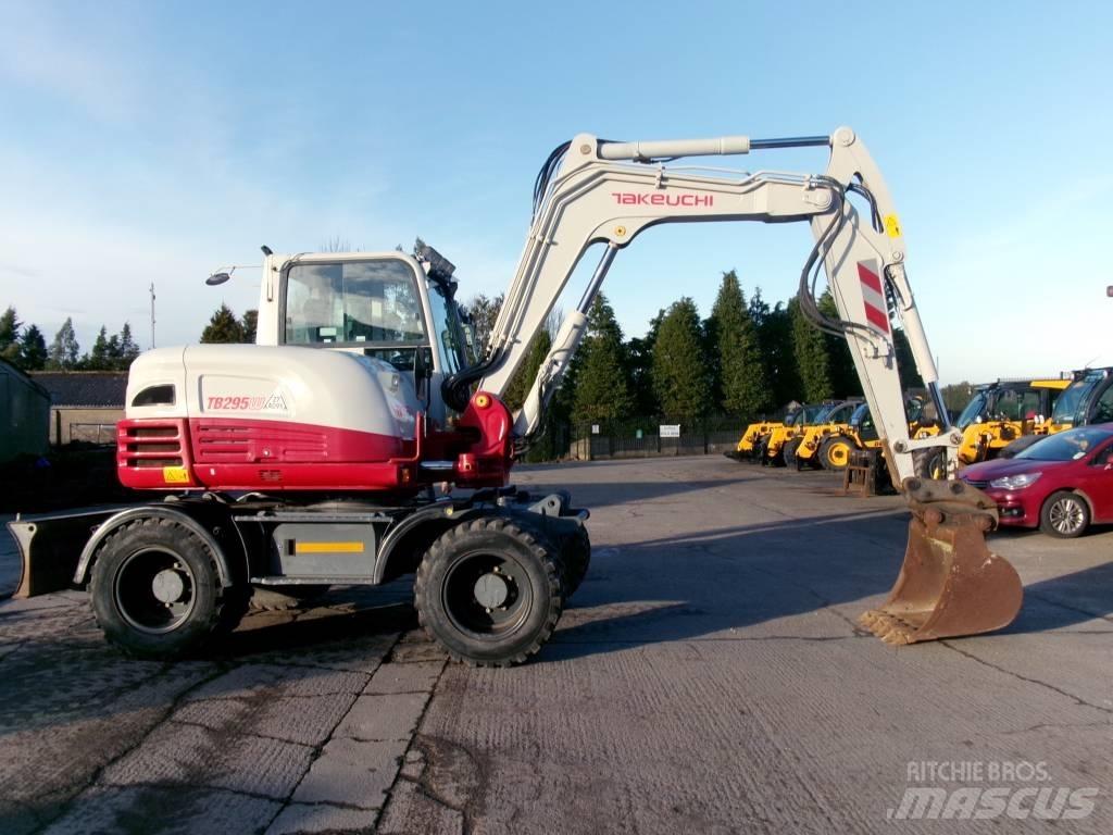 Takeuchi TB 295 W Колёсные экскаваторы