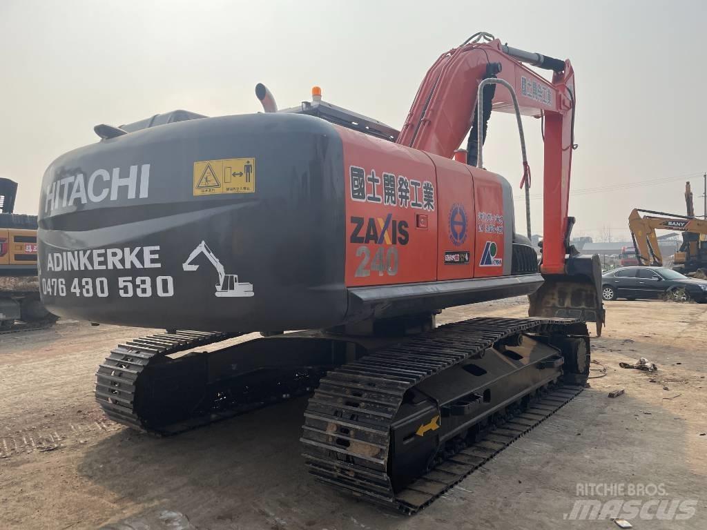 Hitachi 240 Малые экскаваторы 7т-12т