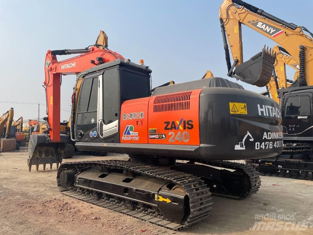 Hitachi 240 Малые экскаваторы 7т-12т