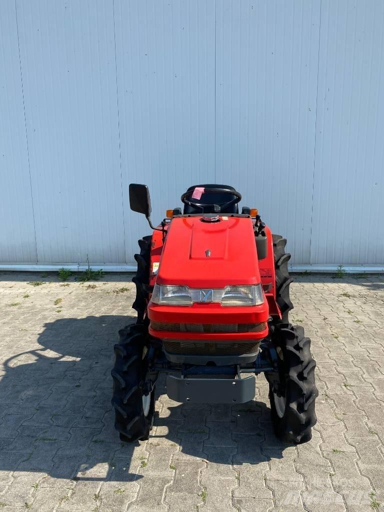 Yanmar Ke4 Коммунальные тракторы