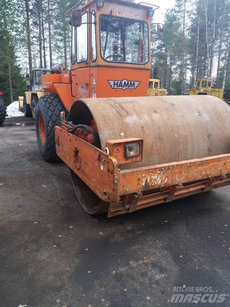 Hamm 2411 SD Грунтовые катки