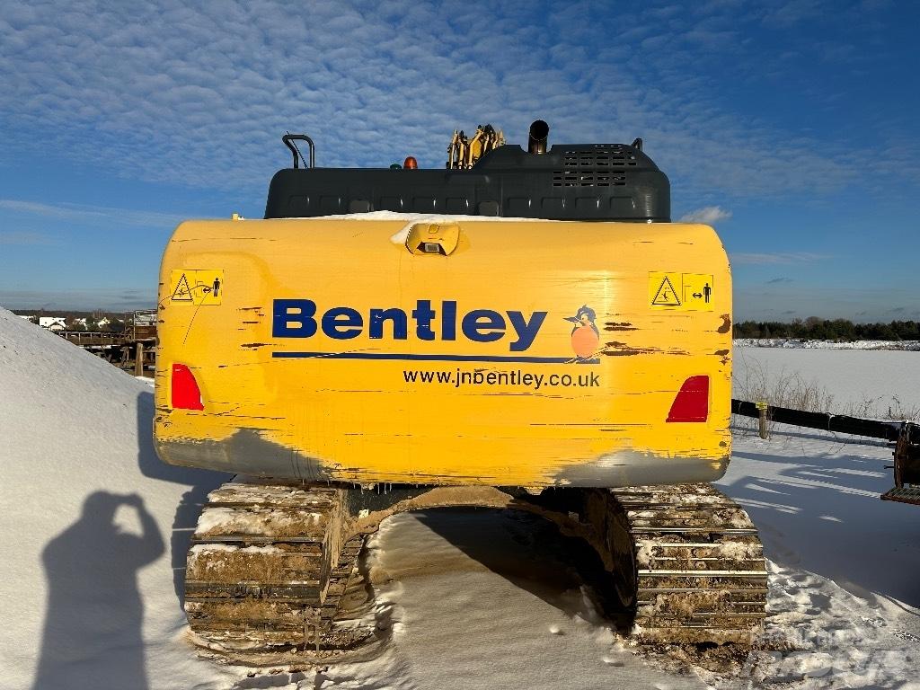 Komatsu PC 210 LC-11 Гусеничные экскаваторы