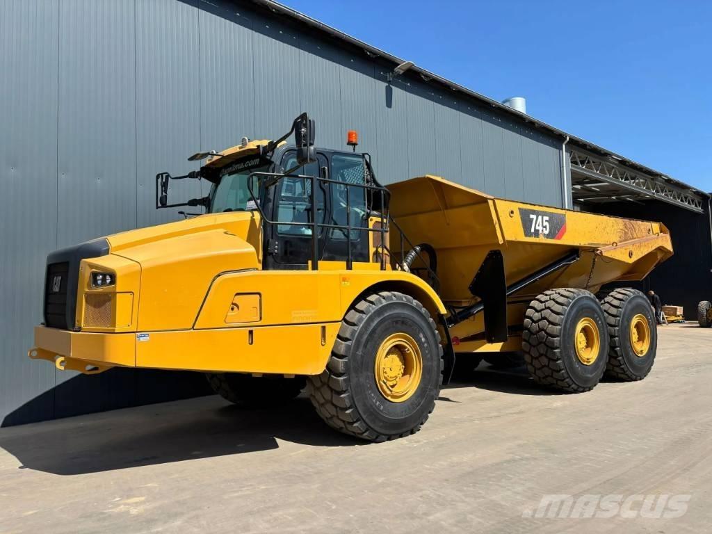 CAT 745 04A Шарнирно-сочленённые самосвалы