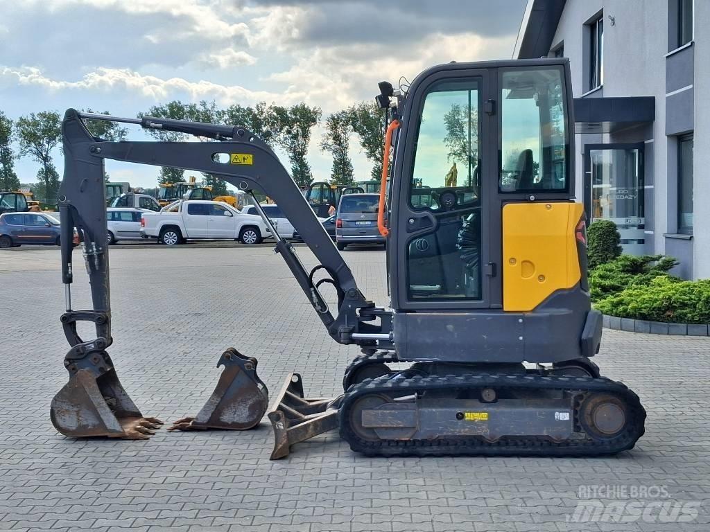 Volvo ECR 25 D Мини-экскаваторы