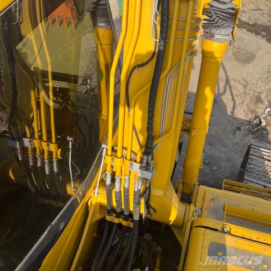 Komatsu PC 120 Малые экскаваторы 7т-12т