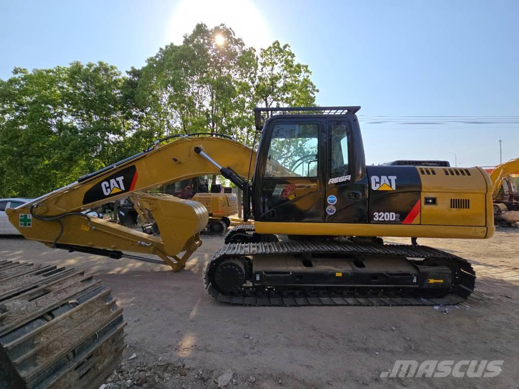 CAT 320D2 Гусеничные экскаваторы