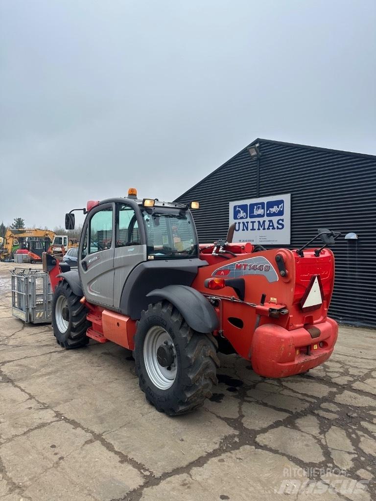 Manitou MT1440 Телескопические погрузчики