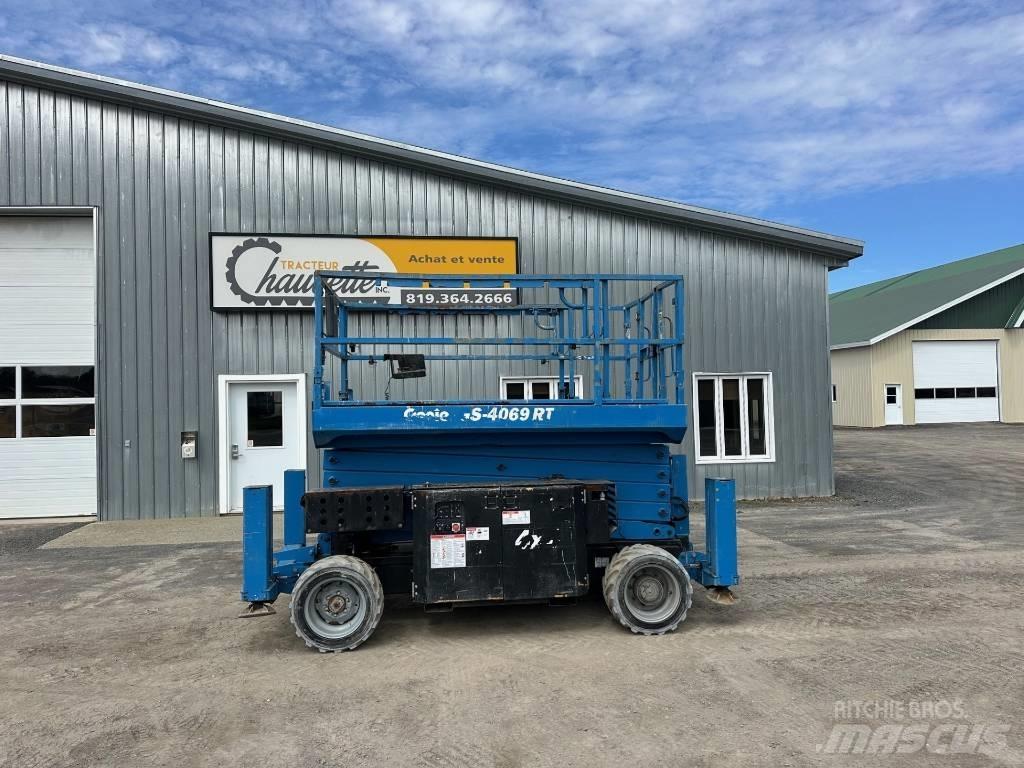 Genie GS 4069 RT Ножничные подъемники