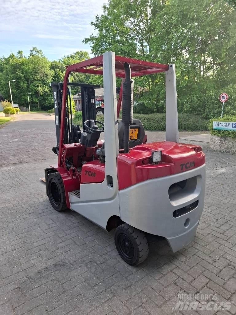 TCM FA30D-J Heftruck Дизельные погрузчики