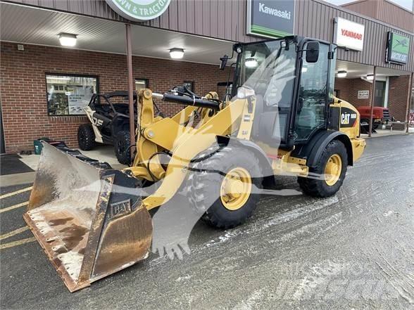 CAT 906M Фронтальные погрузчики