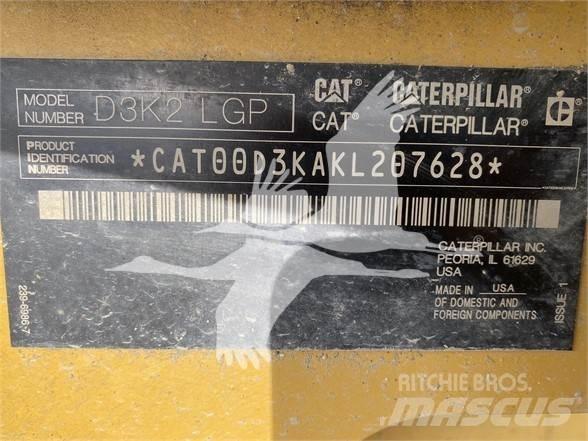 CAT D3K2 LGP Гусеничные бульдозеры