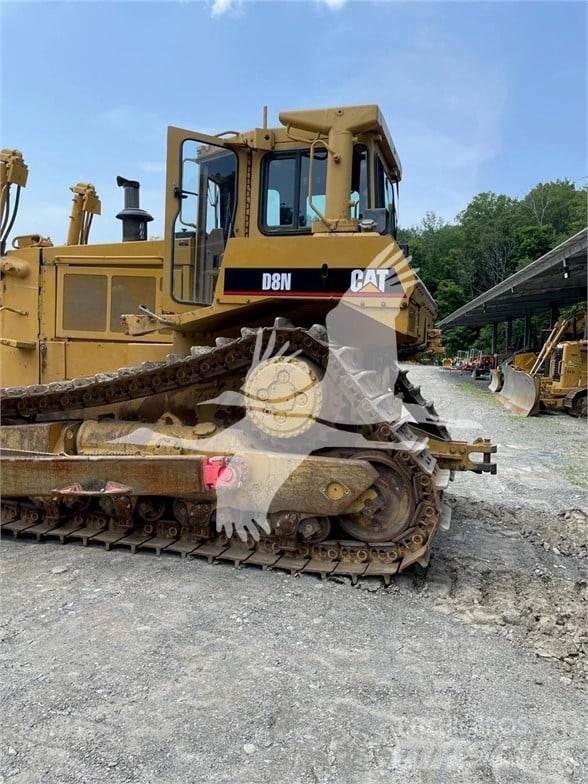 CAT D8N Гусеничные бульдозеры