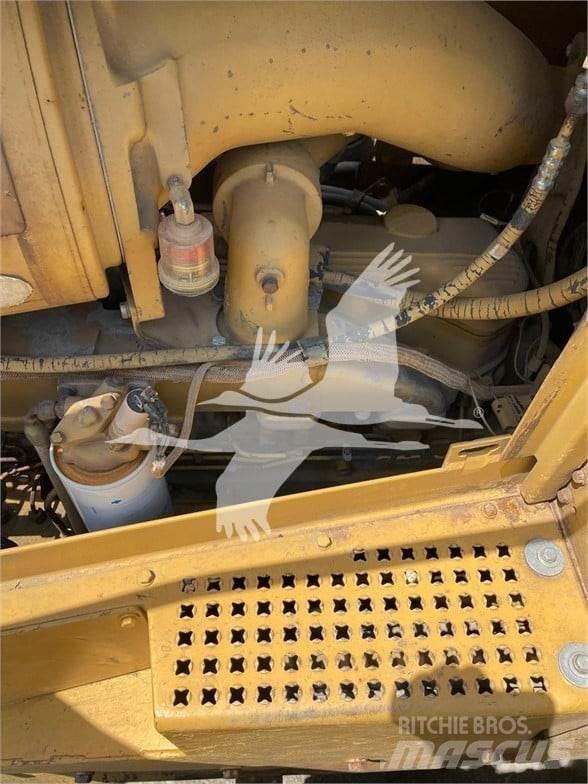 CAT D8N Гусеничные бульдозеры
