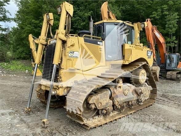 CAT D8T Гусеничные бульдозеры