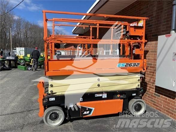 JLG ES2632 Ножничные подъемники