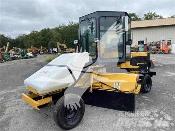  LAYMOR SM400 Вакуумные уборочные машины