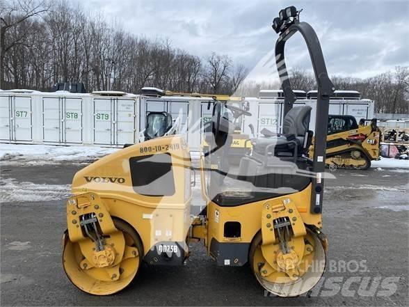 Volvo DD25B Грунтовые катки