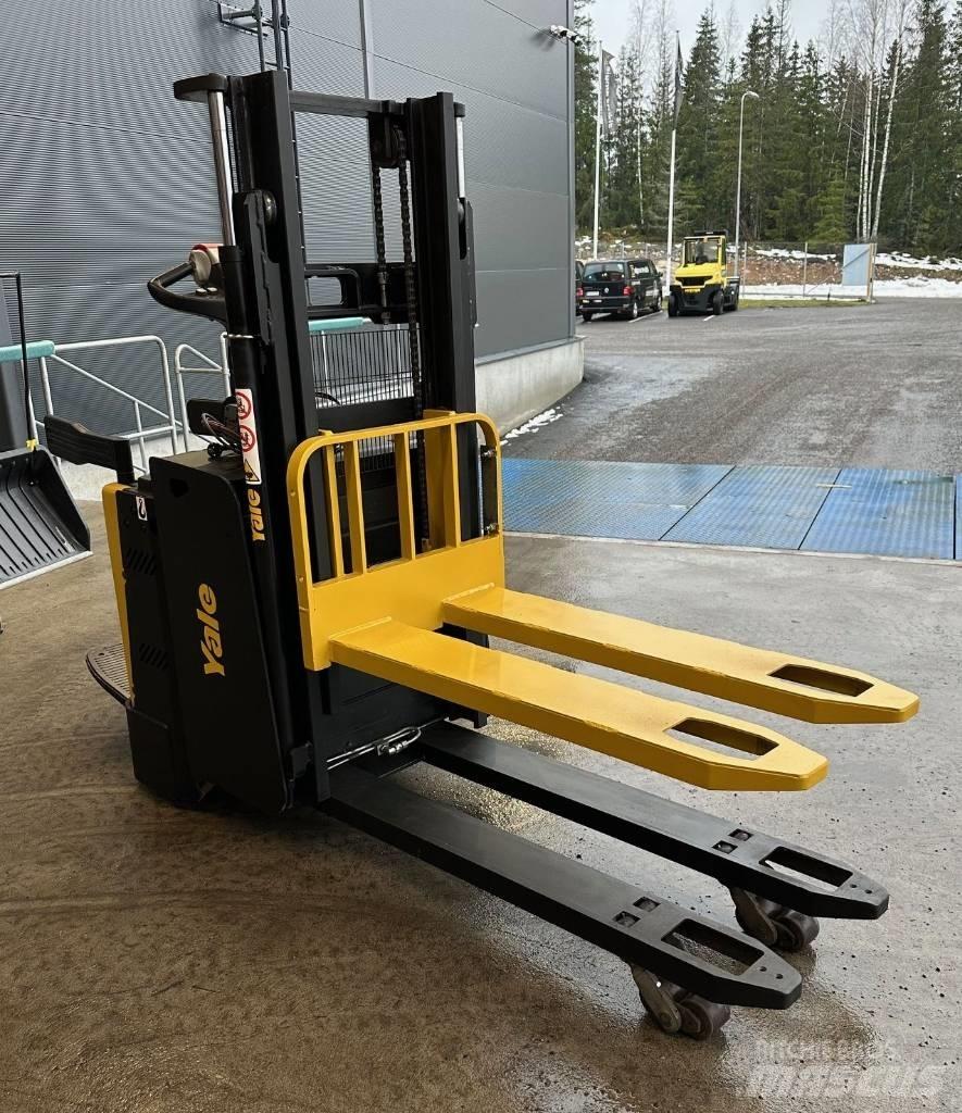 Yale MP20XD Самоходные электроштабелёры