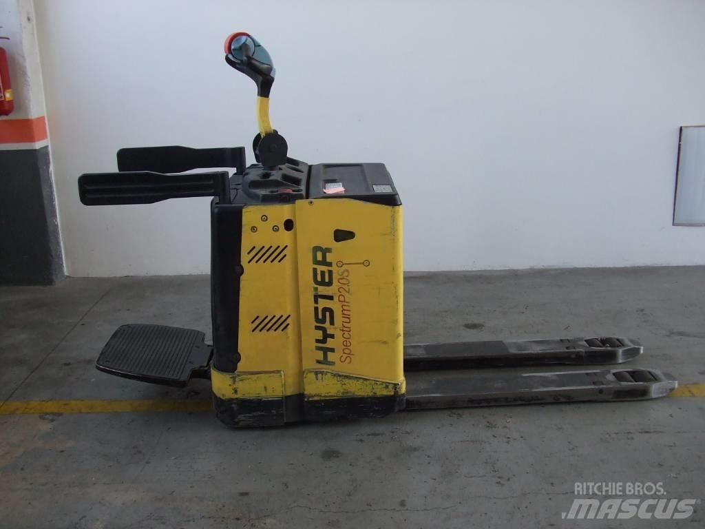 Hyster P2.0S Самоходные электрические тележки