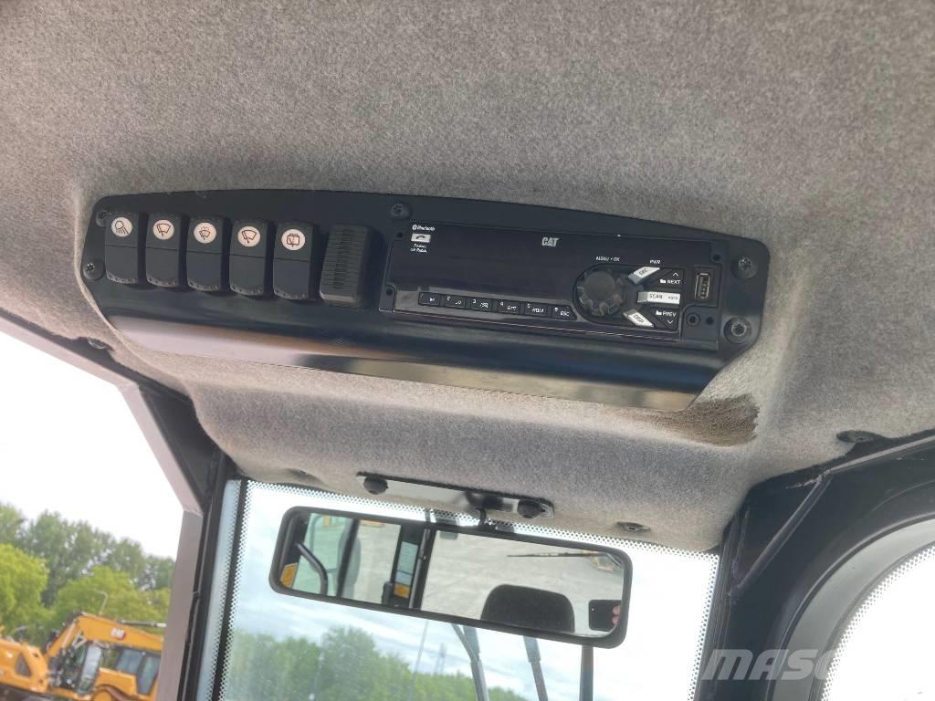 CAT D 6 K 2 LGP Гусеничные бульдозеры