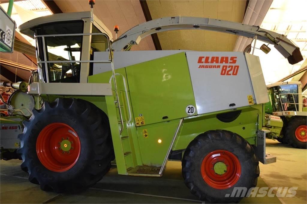 CLAAS Jaguar 820 Самоходные кормоуборочные комбайны