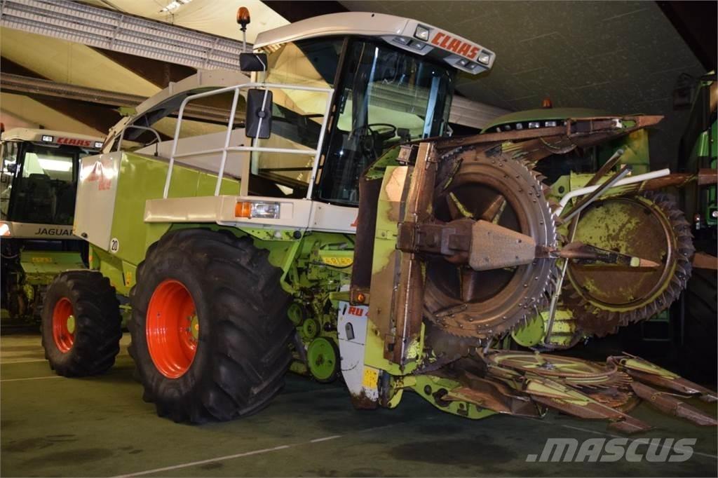 CLAAS Jaguar 820 Самоходные кормоуборочные комбайны