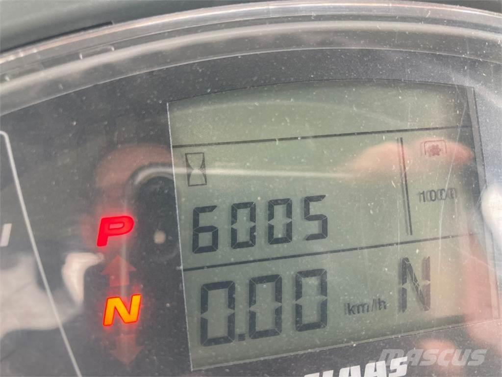 CLAAS Axion 930 Трактора