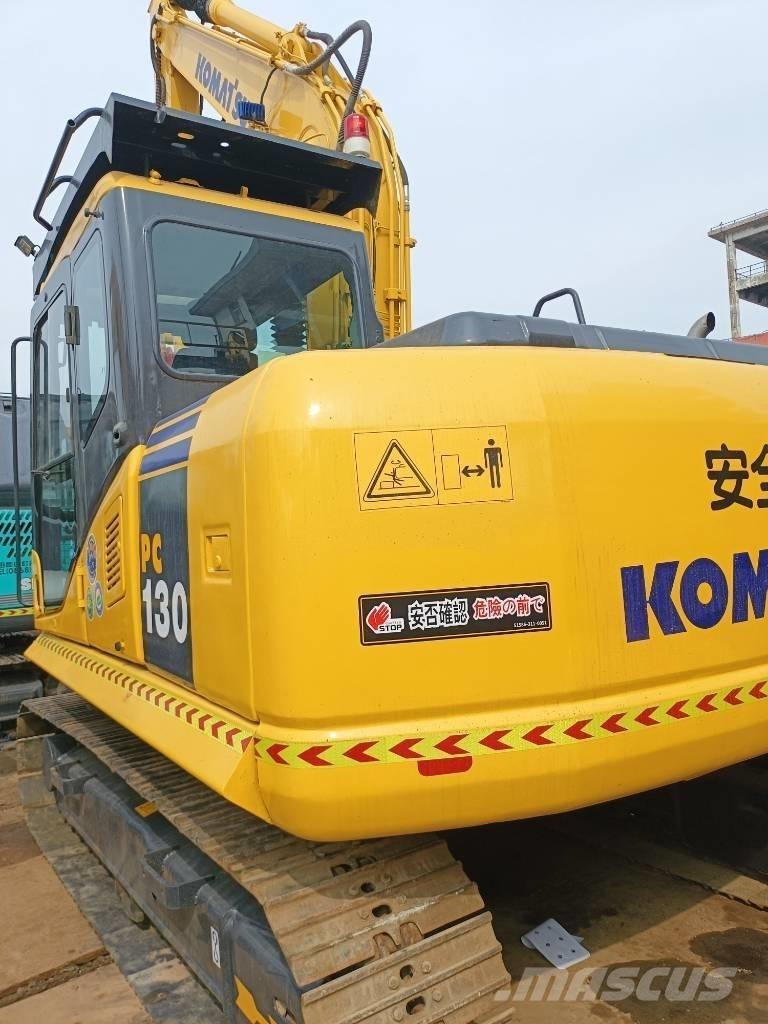 Komatsu PC130 Гусеничные экскаваторы