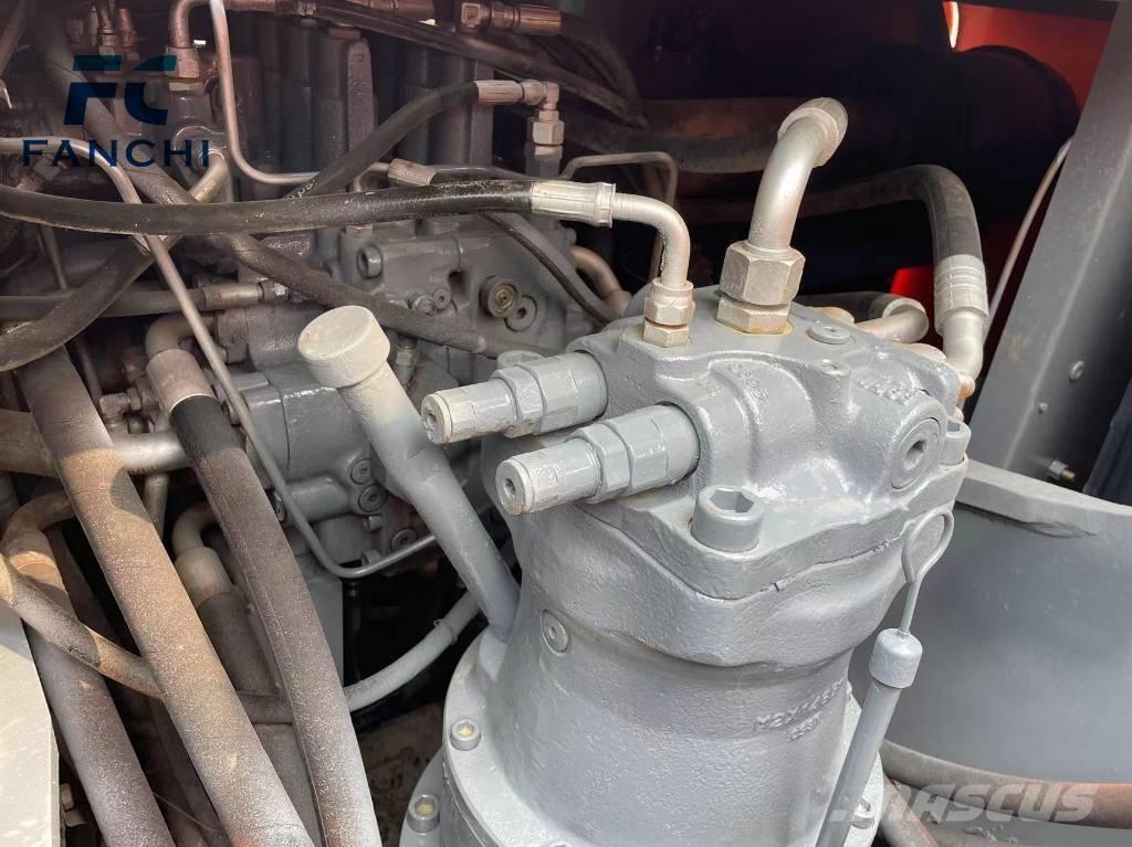 Hitachi EX 200 Гусеничные экскаваторы