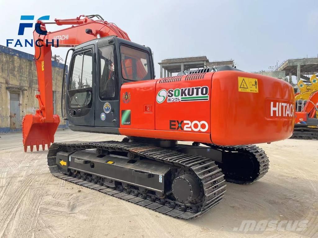 Hitachi EX 200 Гусеничные экскаваторы