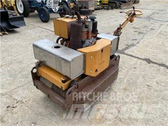 CASE Vibromax W 70 Катки тротуарные