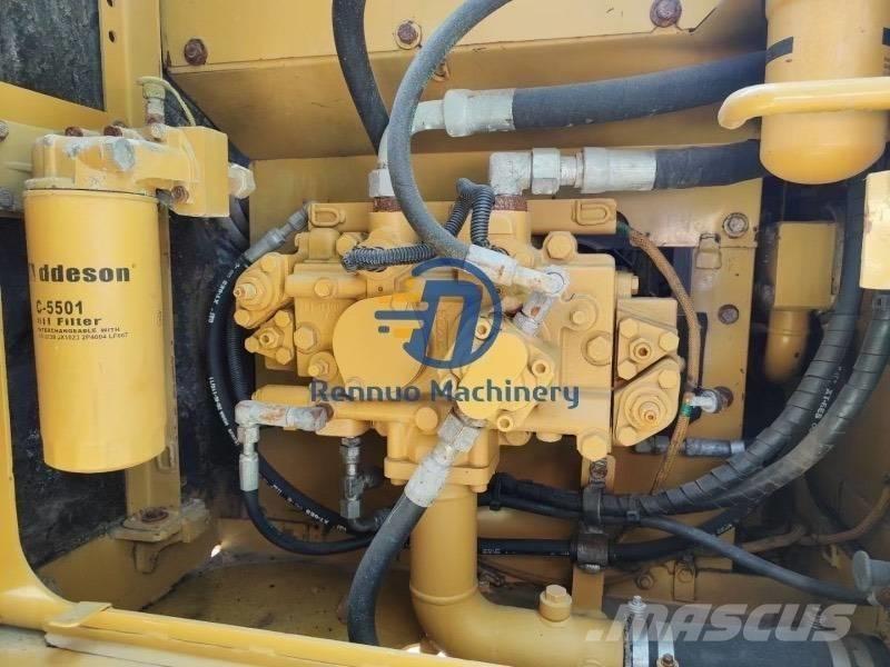 CAT 315D2 Малые экскаваторы 7т-12т