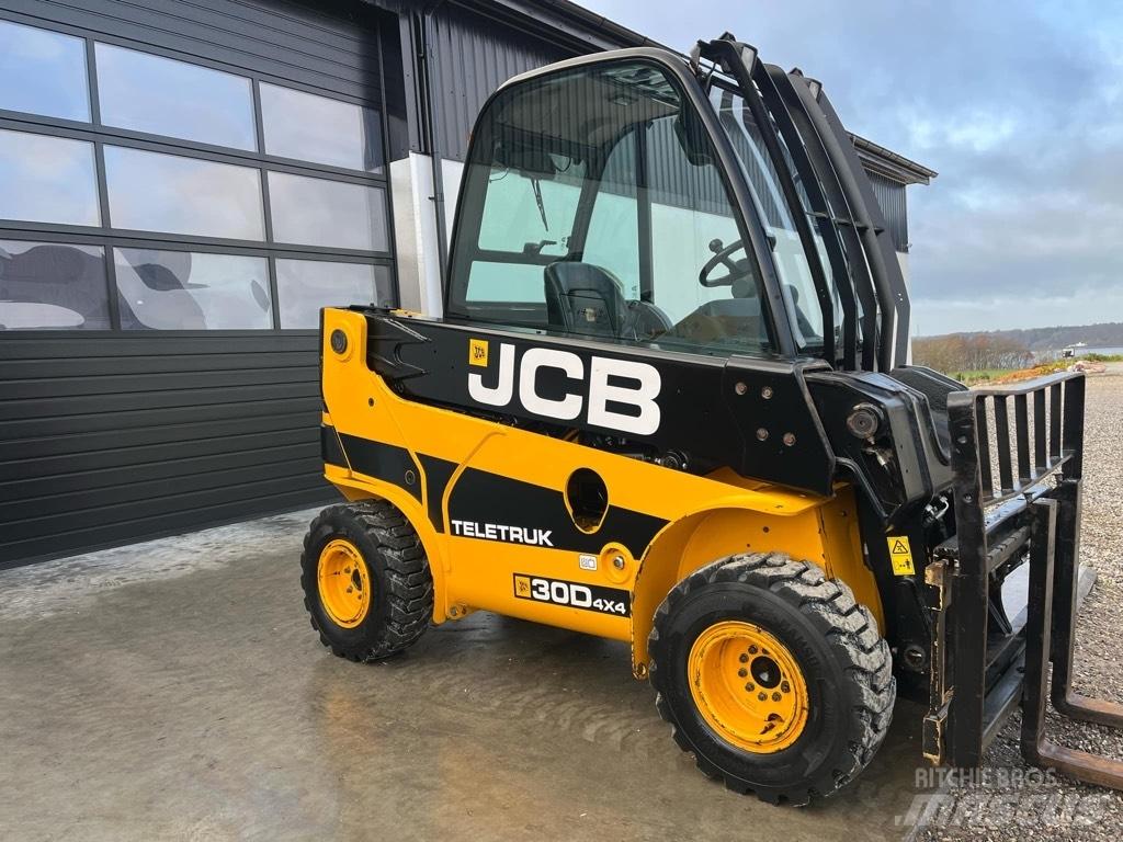 JCB TLT 30 D Телескопические погрузчики